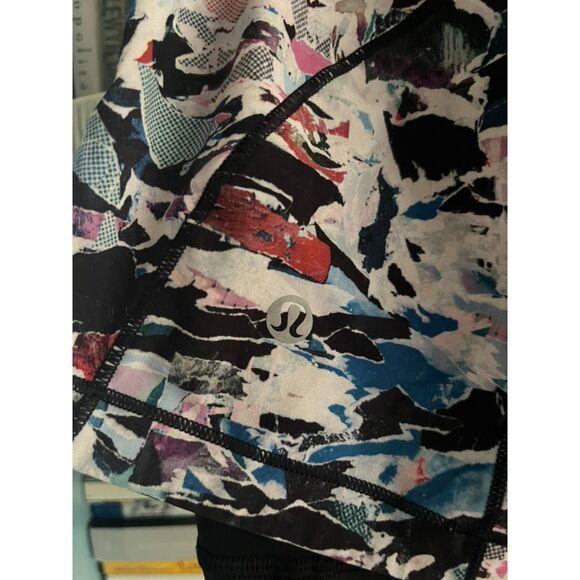 Lululemon Break Free Short in Culture Clash Multi Black - Picture 3 of 4